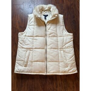 Women CHAPS Quilted Puffy  Ivory Vest Size L Removable Faux Fur Collar Excellent